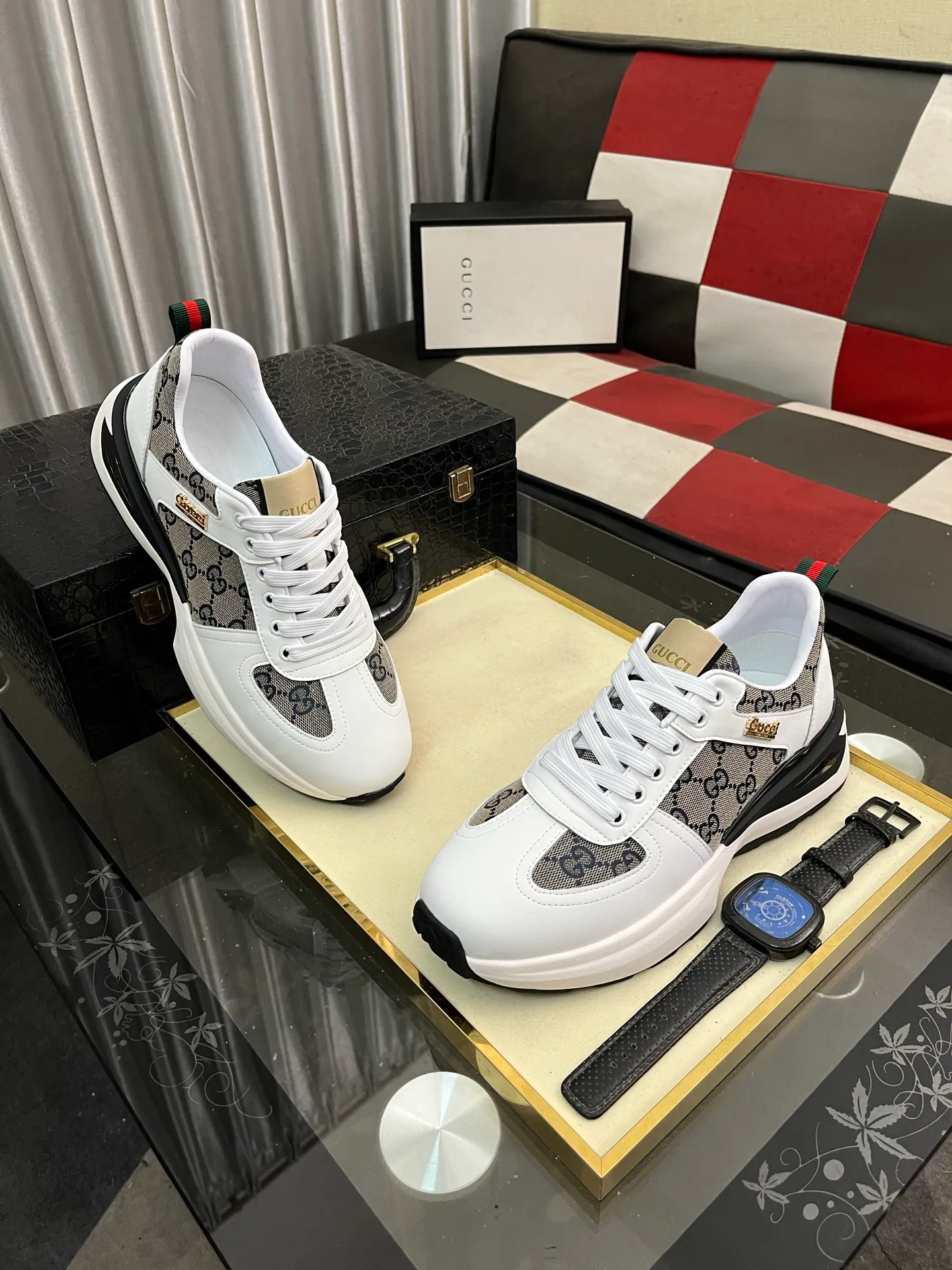 Men's Men's Shoes💰458⌚️⌚️[GUCCI] Gucci men's casual shoes are absolutely popular🔥The ultimate matching item for trendy men! The charm of super texture is irresistible, the main recommendation, the flower leather color is bright! The upper is made of high-quality brand printed fabric with cowhide, breathable leather lining and wear-resistant rubber sole, noble and elegant! Extremely comfortable🎁🎁You can be as handsome as you want💪 38-444️⃣colors available